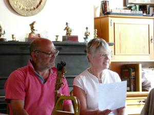 T&K forget the words again, Lechlade.